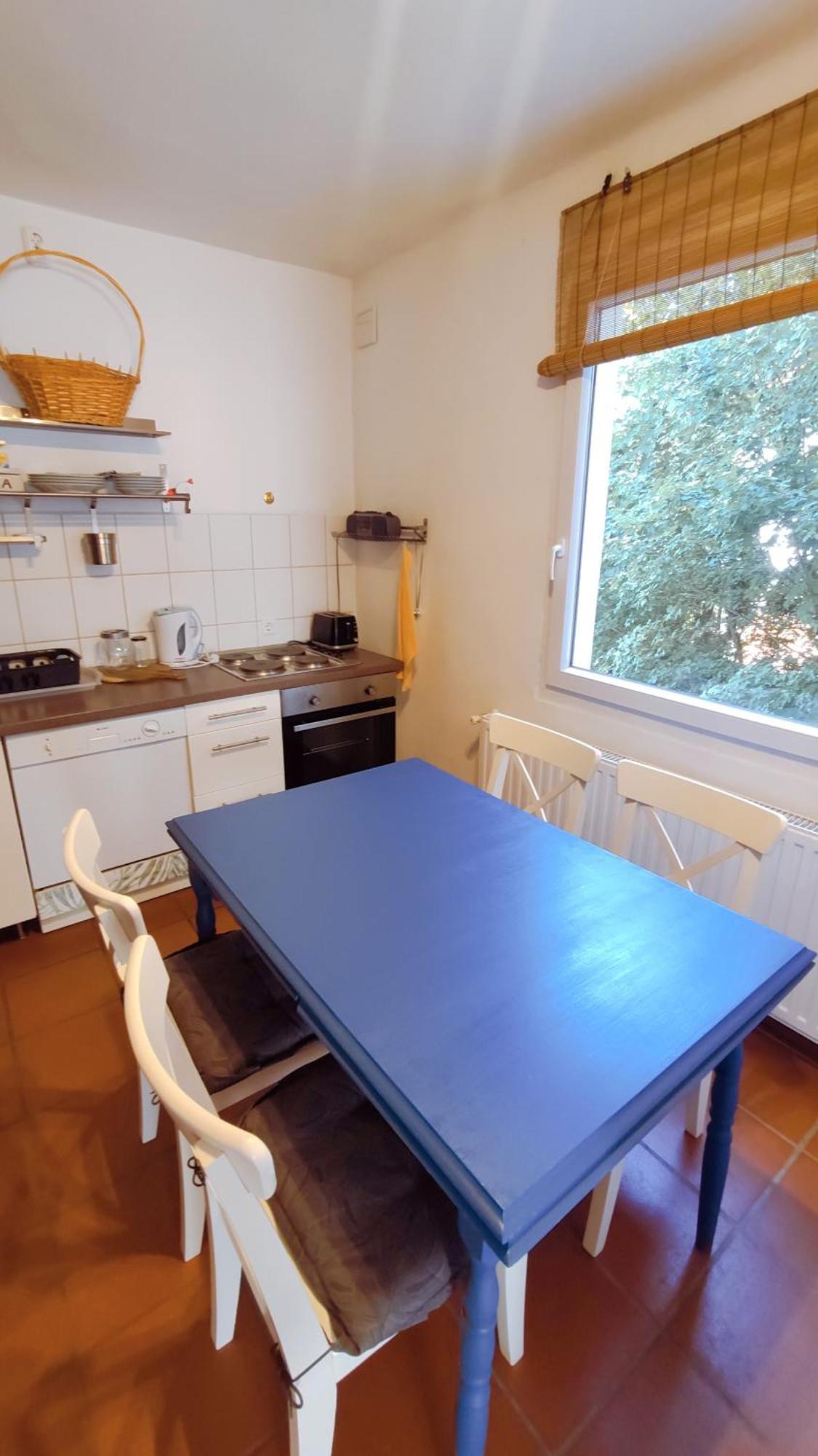 Romantic Two Bedroom Apartments In The Hills Of Budapest With Private Parking Exterior photo