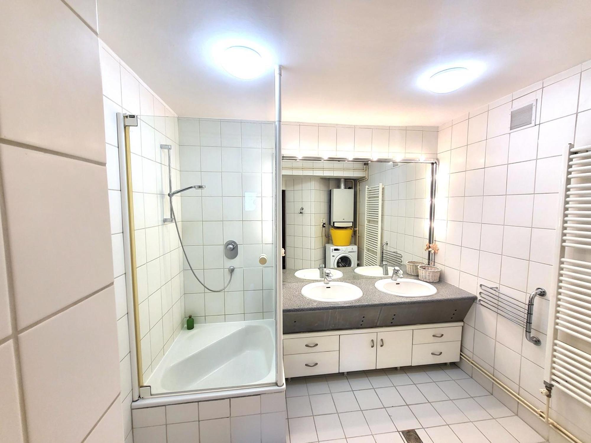 Romantic Two Bedroom Apartments In The Hills Of Budapest With Private Parking Exterior photo